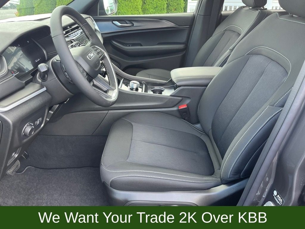 2025 Jeep Grand Cherokee Laredo X