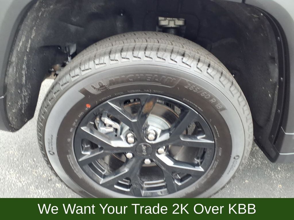 2025 Jeep Grand Cherokee Base