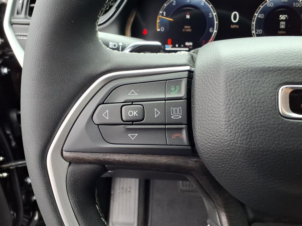 2026 Jeep Grand Cherokee Laredo Altitude