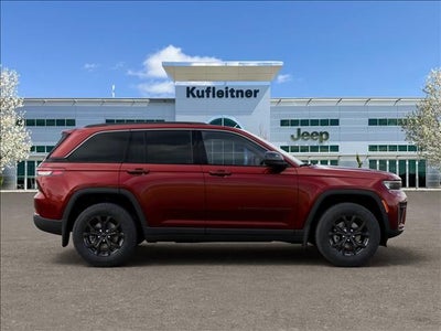 2026 Jeep Grand Cherokee Laredo Altitude