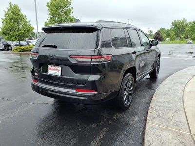 2026 Jeep Grand Cherokee Laredo Altitude