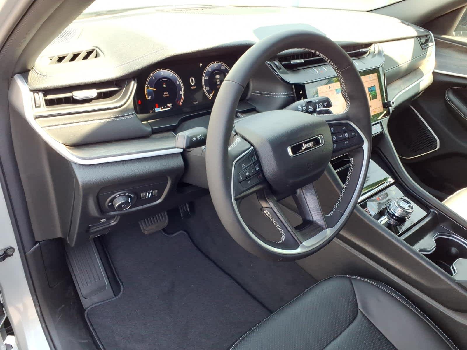 2026 Jeep Grand Cherokee Limited Reserve