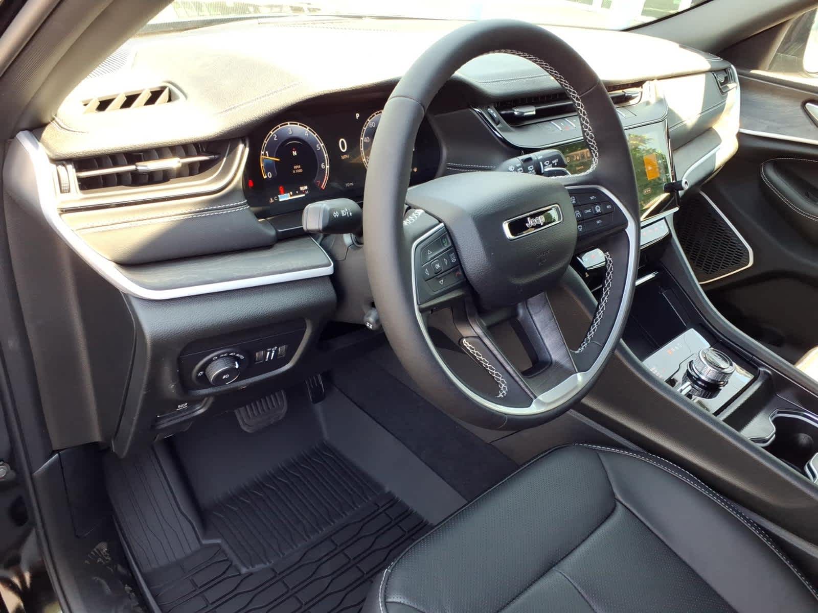 2026 Jeep Grand Cherokee Limited Reserve