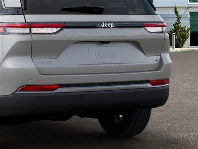 2026 Jeep Grand Cherokee Base