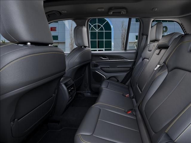 2026 Jeep Grand Cherokee Base