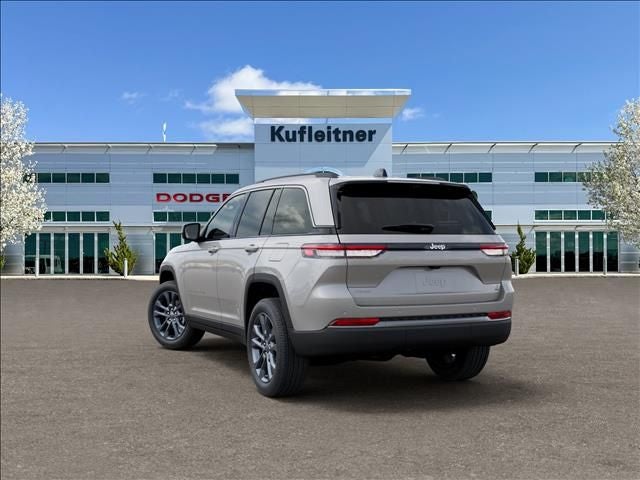2026 Jeep Grand Cherokee Base
