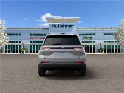 2026 Jeep Grand Cherokee Base