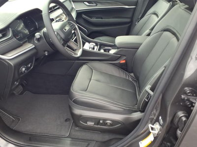 2026 Jeep Grand Cherokee Limited Reserve