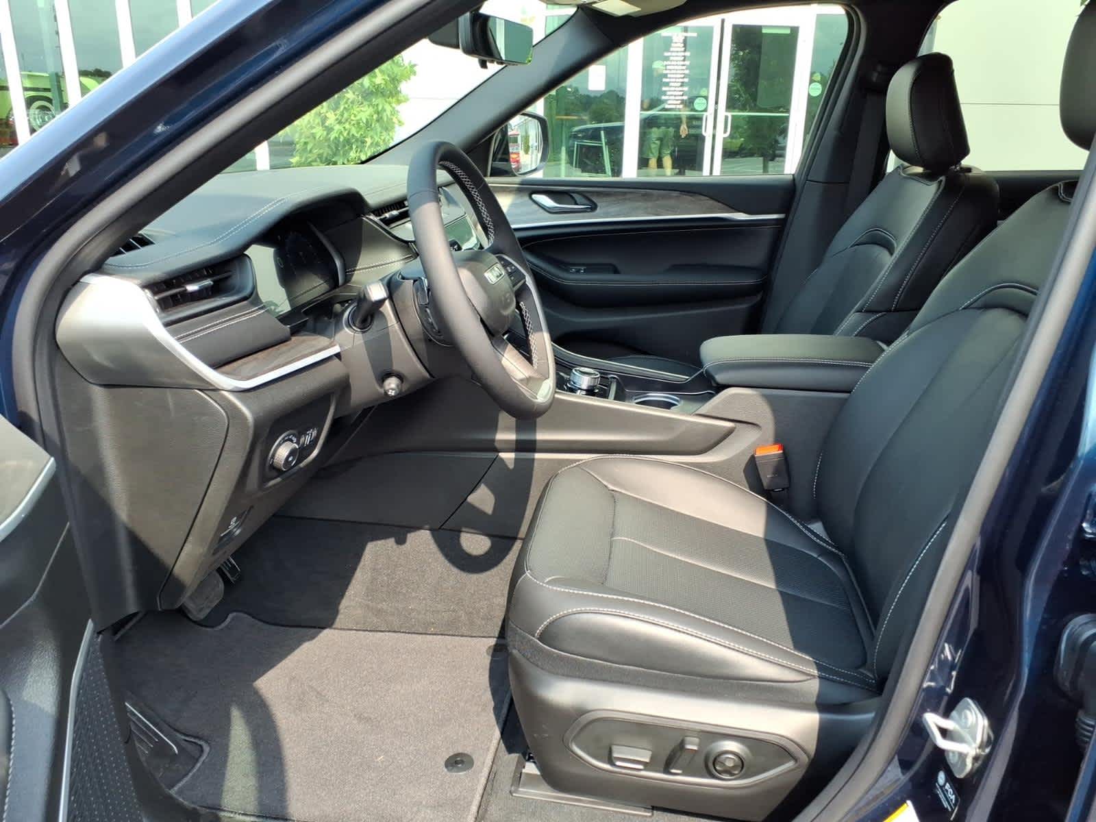 2026 Jeep Grand Cherokee Limited Reserve