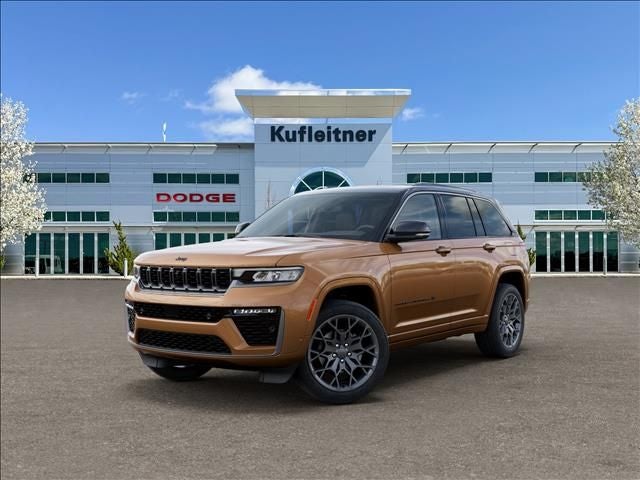 2026 Jeep Grand Cherokee Summit 4x4's photo