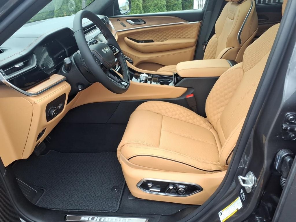 2026 Jeep Grand Cherokee Summit