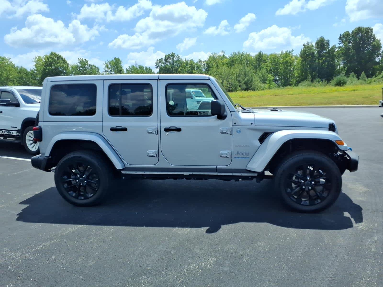 2024 Jeep Wrangler 4xe Sahara