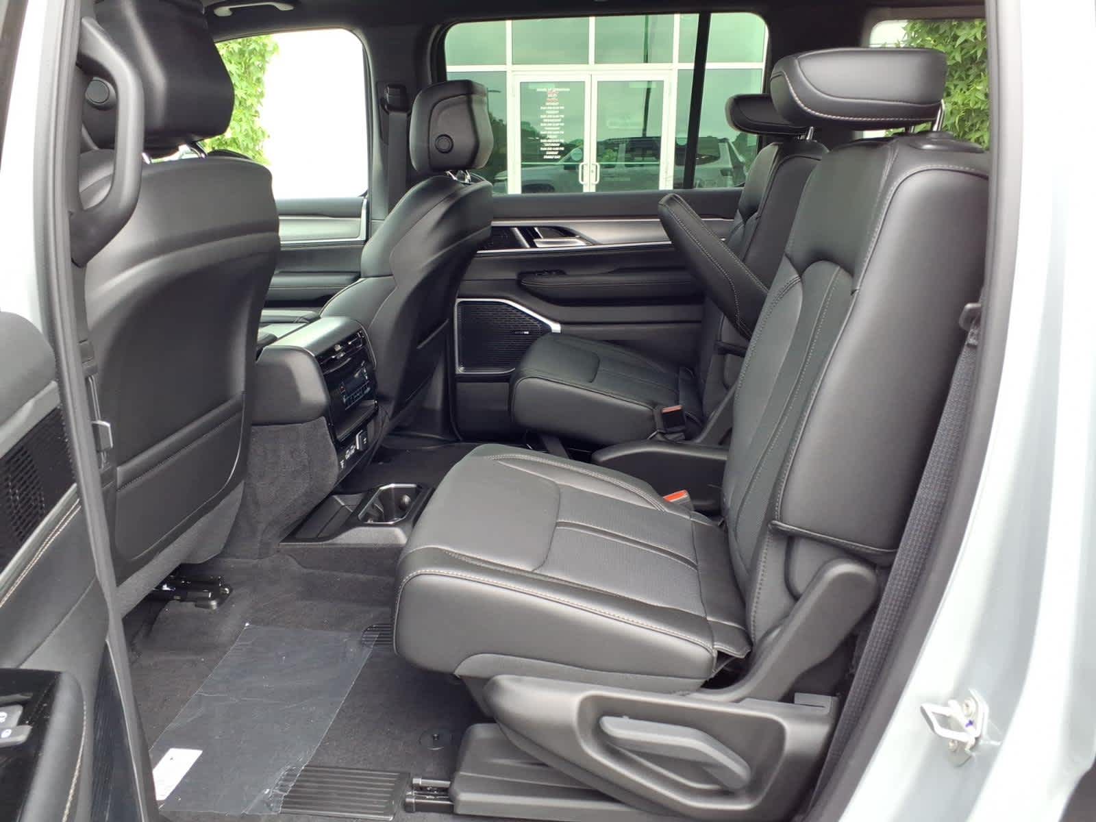 2026 Jeep Grand Wagoneer Upland