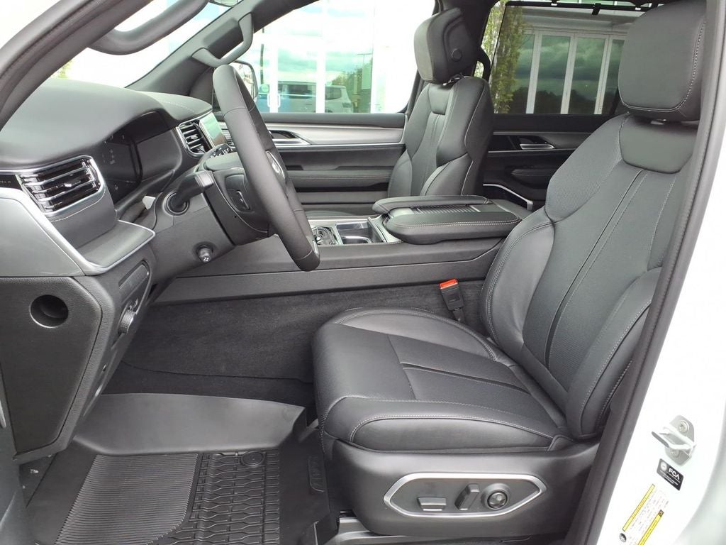2026 Jeep Grand Wagoneer Limited Reserve