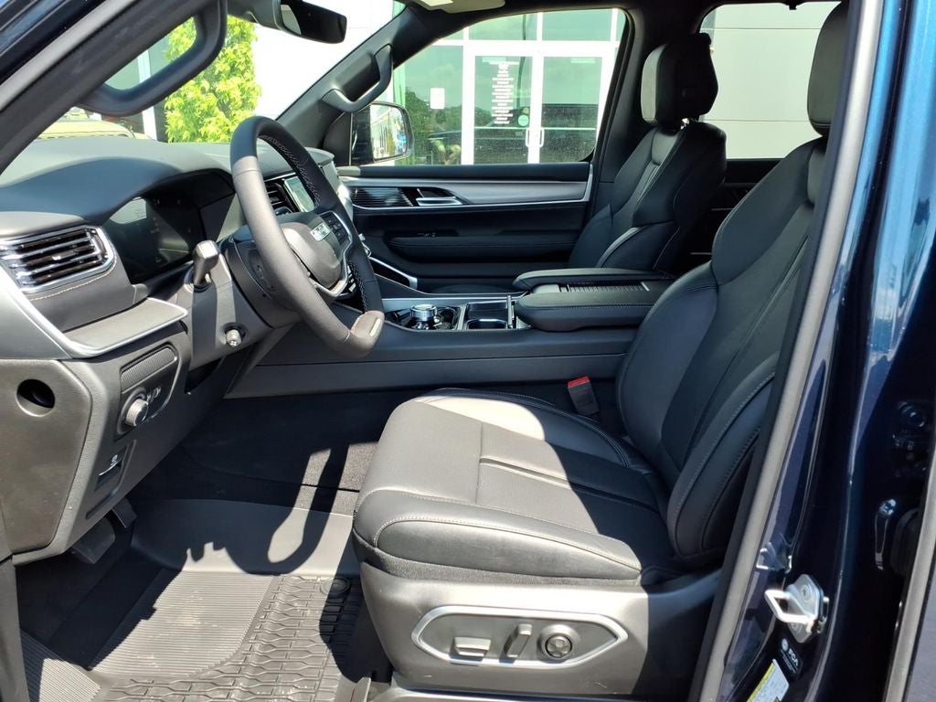 2026 Jeep Grand Wagoneer Limited Reserve