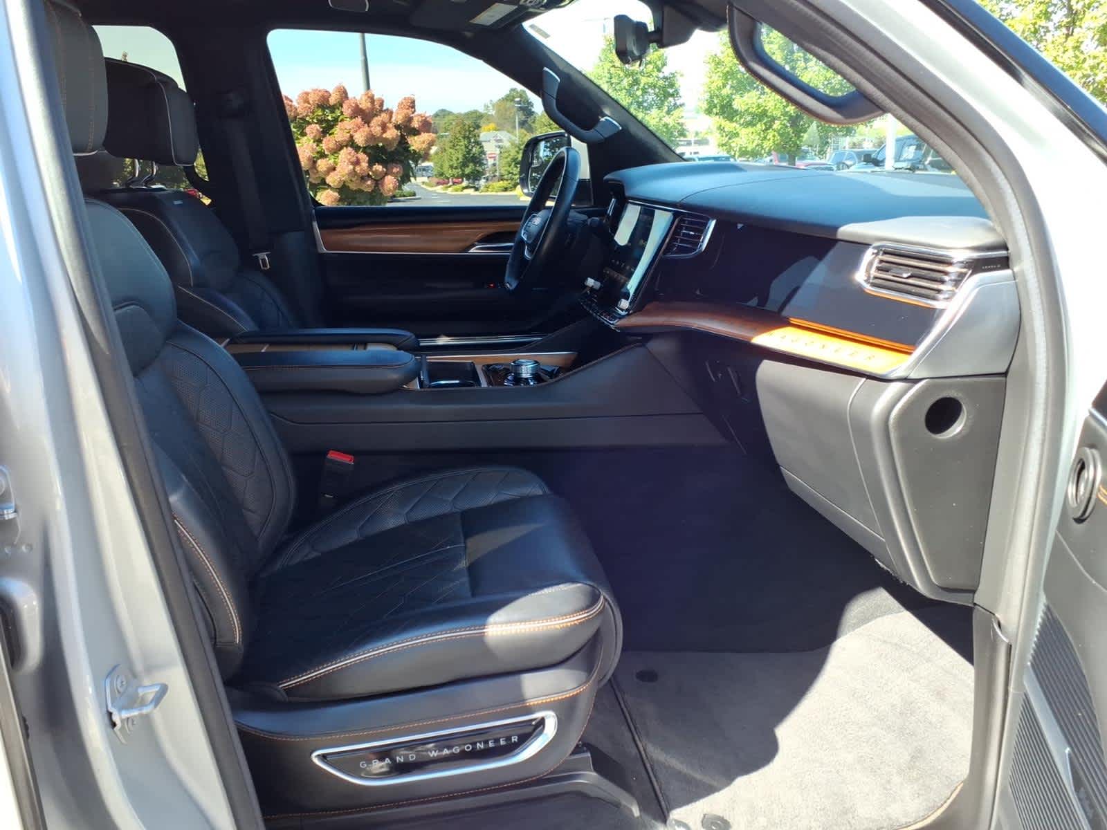 2022 Jeep Grand Wagoneer Series III