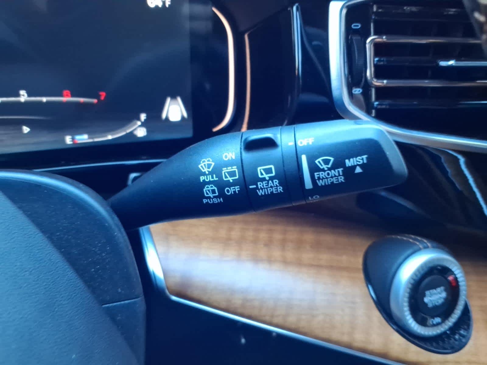 2022 Jeep Grand Wagoneer Series III