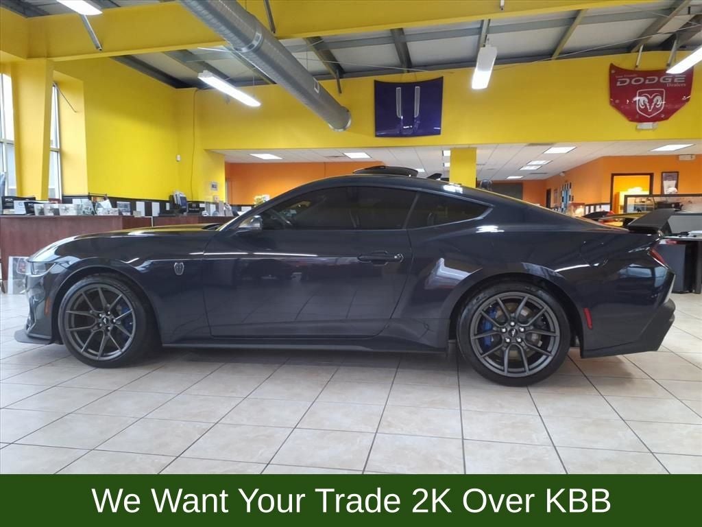 2025 Ford Mustang Dark Horse