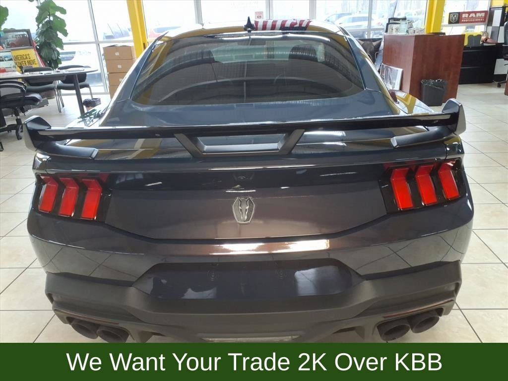 2025 Ford Mustang Dark Horse