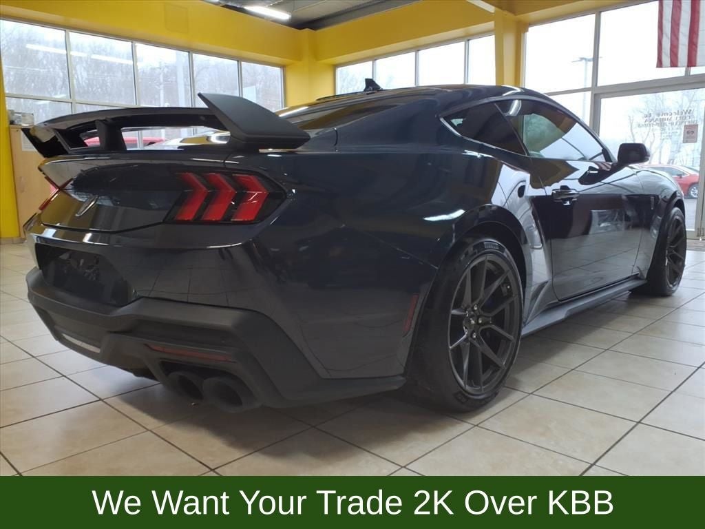 2025 Ford Mustang Dark Horse