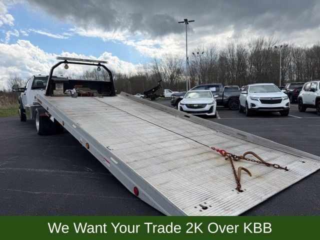 2022 Ford F-600SD XLT