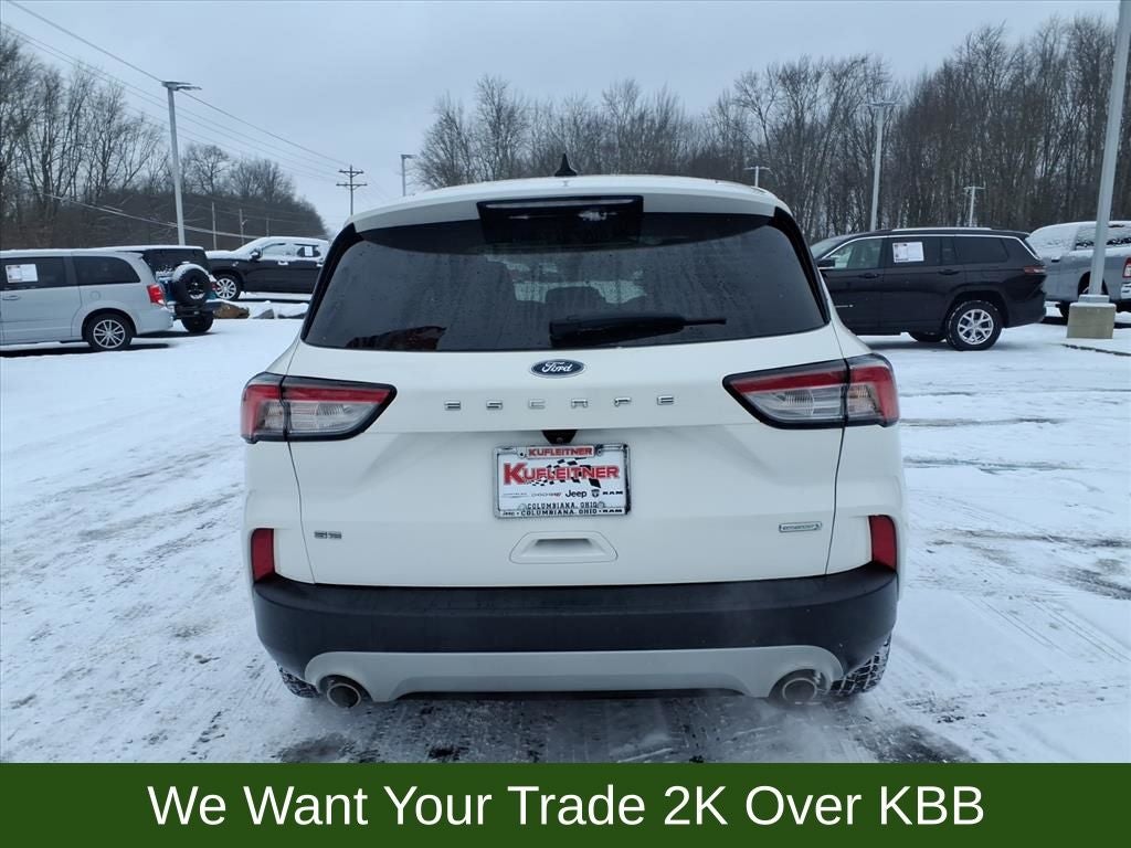 2020 Ford Escape SE
