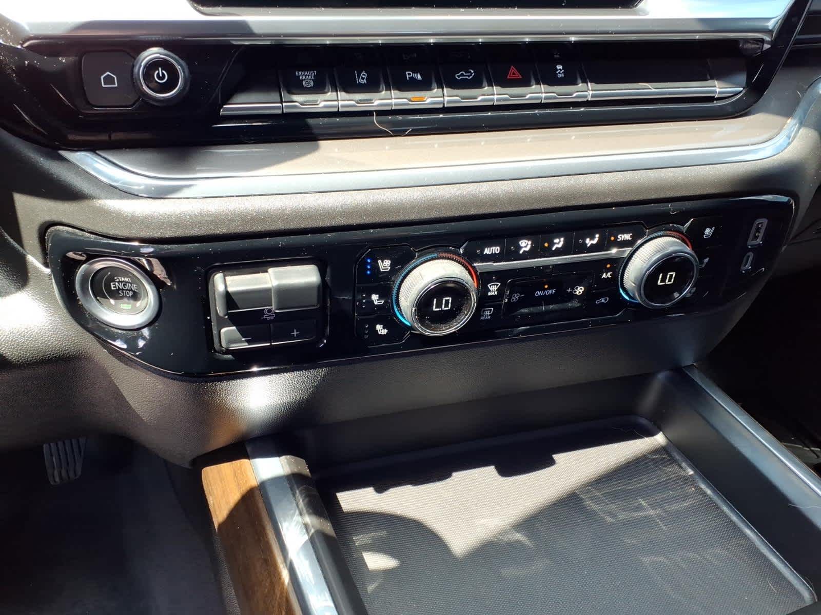 2024 Chevrolet Silverado 3500HD High Country