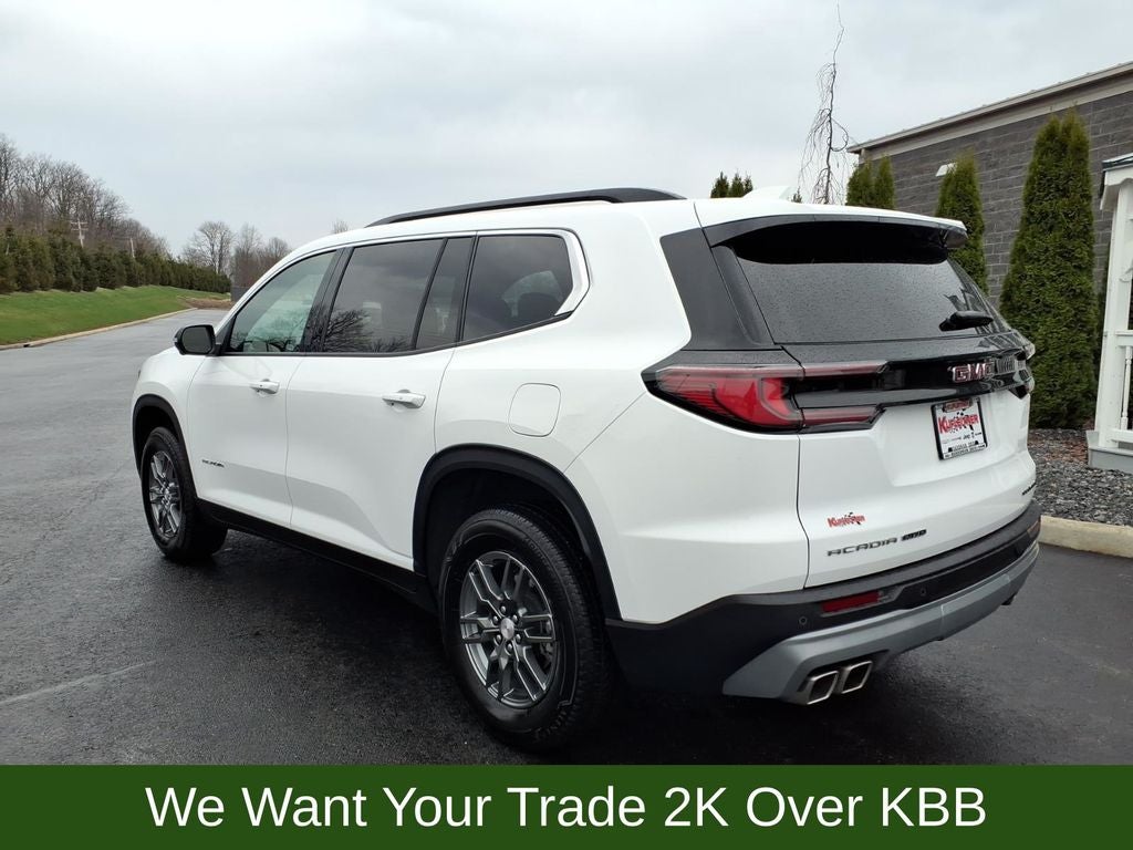 2025 GMC Acadia Elevation