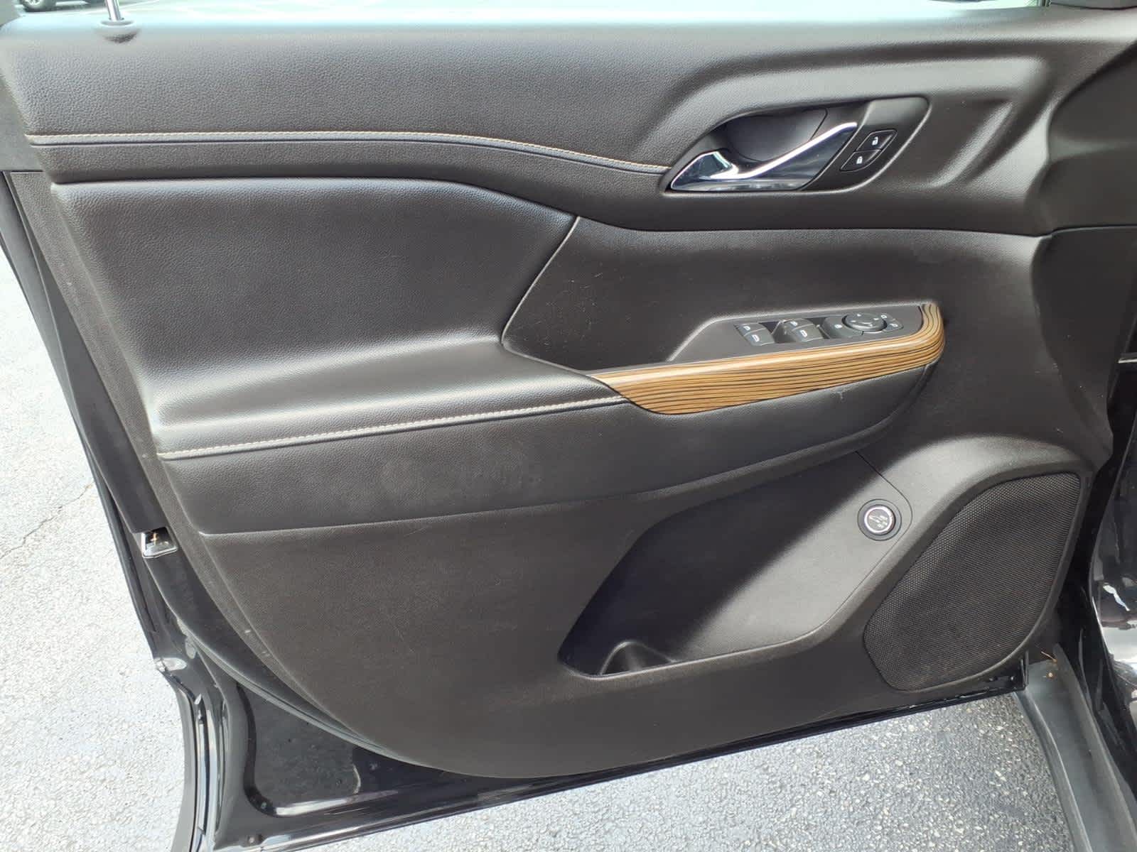 2022 GMC Acadia SLE