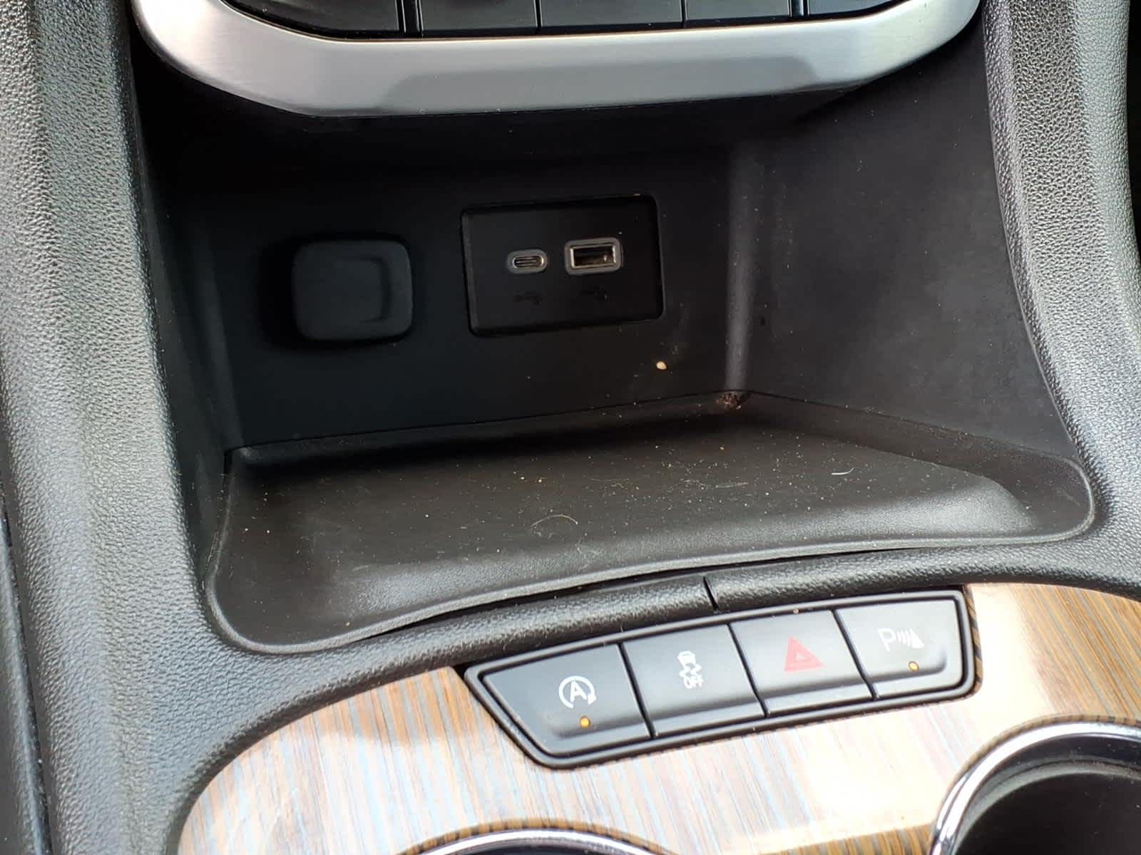 2022 GMC Acadia SLE
