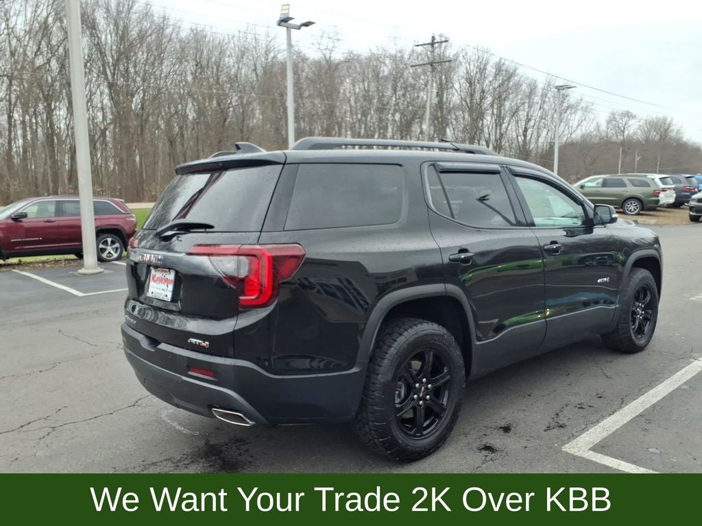 2023 GMC Acadia AT4