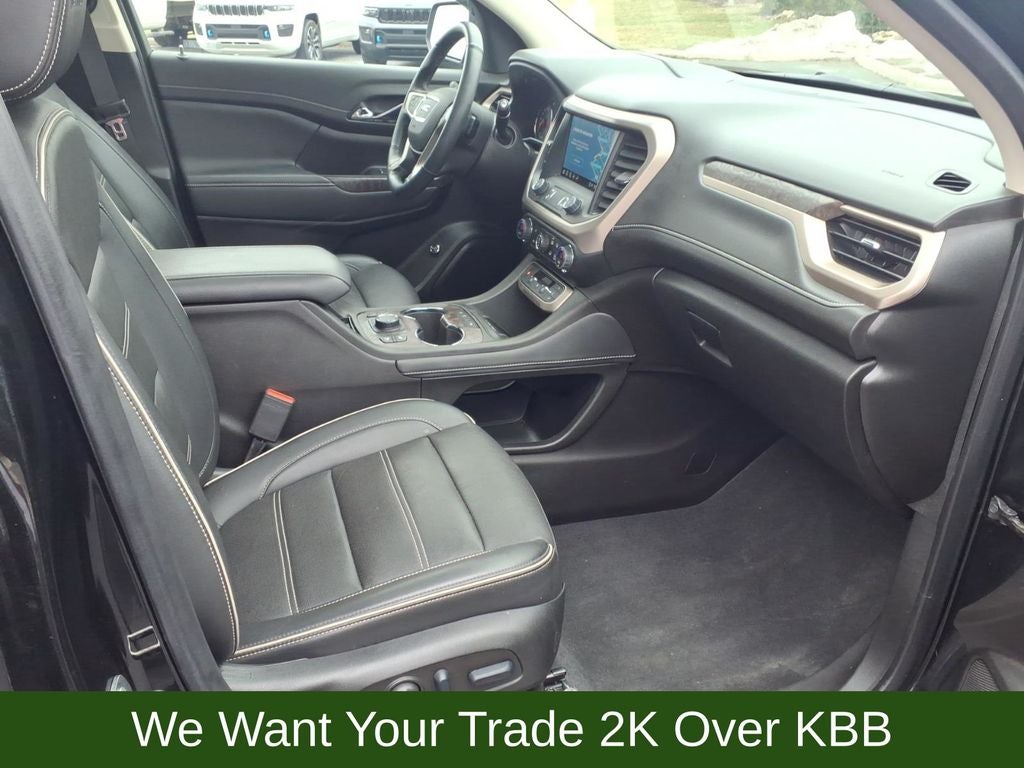 2023 GMC Acadia Denali