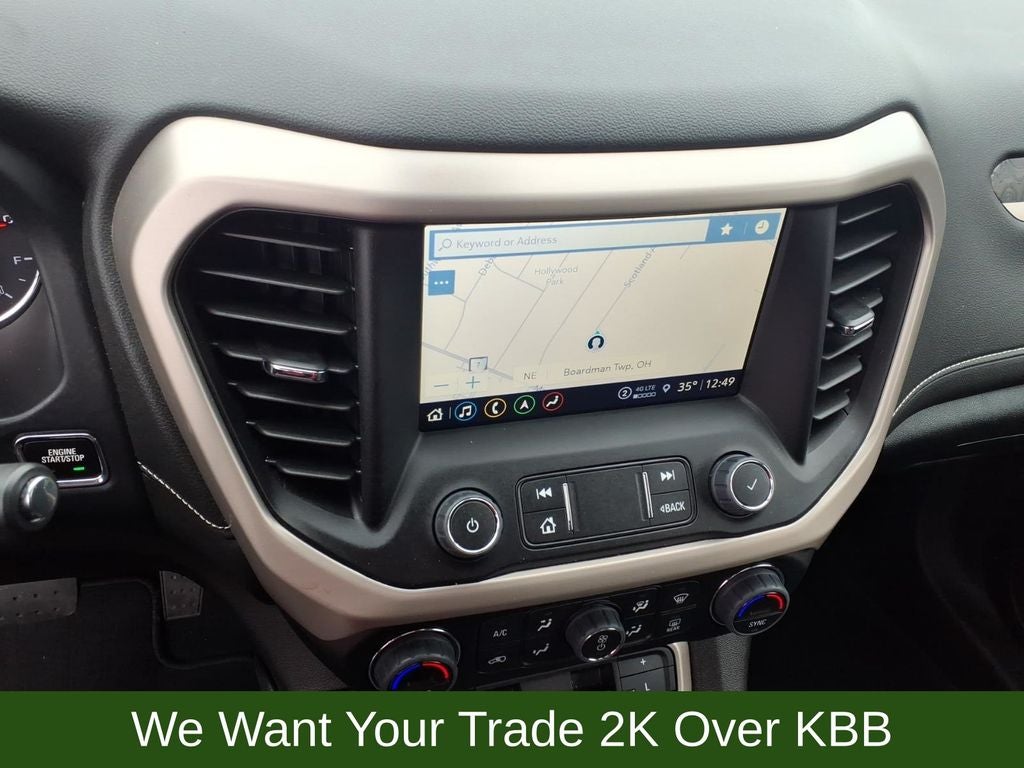 2023 GMC Acadia Denali