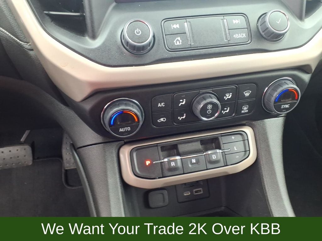 2023 GMC Acadia Denali