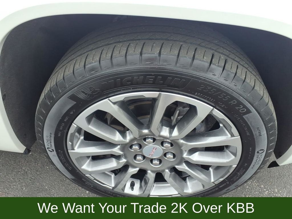 2023 GMC Acadia Denali