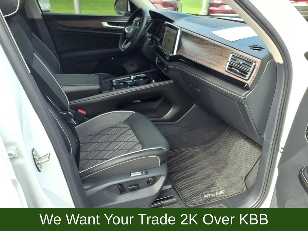2025 Volkswagen Atlas 2.0T SEL Premium R-Line