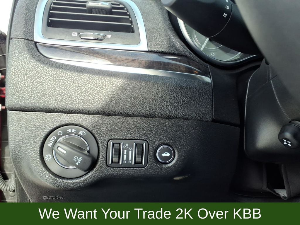 2023 Chrysler 300 Touring