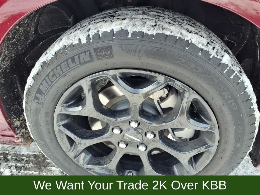 2023 Chrysler 300 Touring