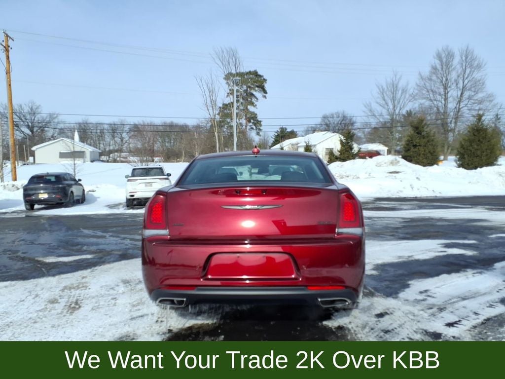 2023 Chrysler 300 Touring