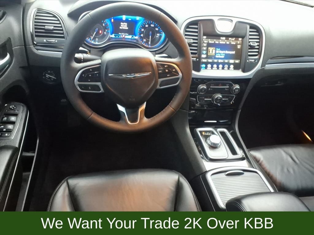 2023 Chrysler 300 Touring