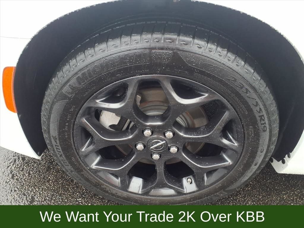 2023 Chrysler 300 Touring