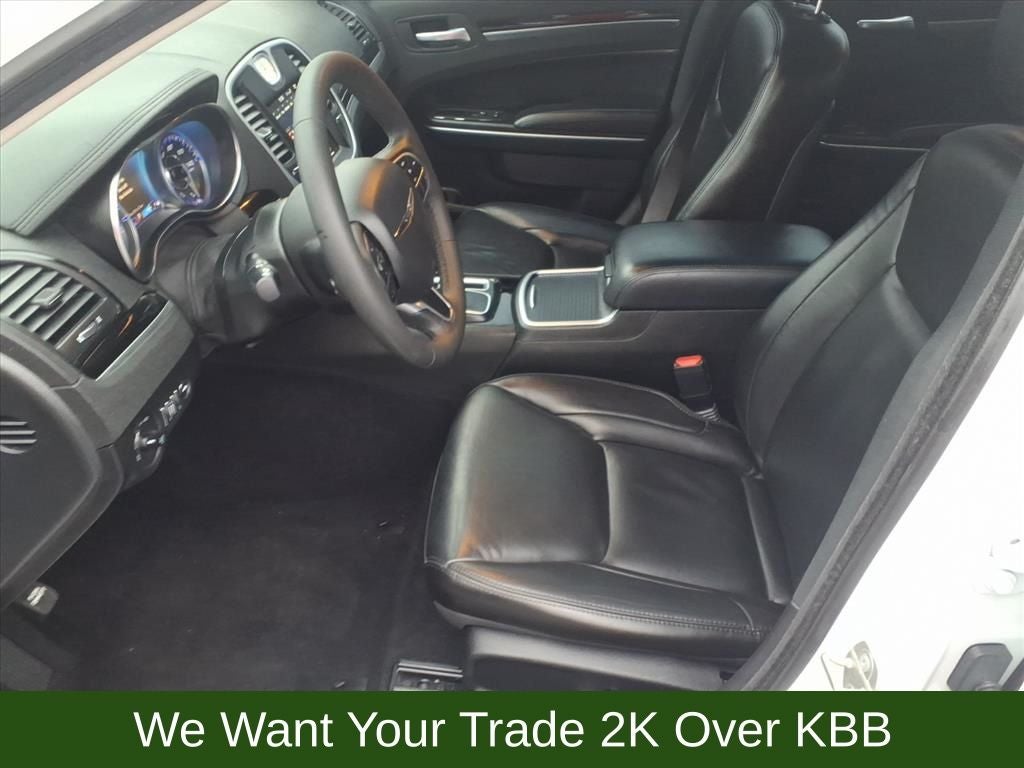 2023 Chrysler 300 Touring