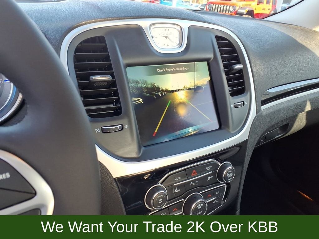 2023 Chrysler 300 Touring