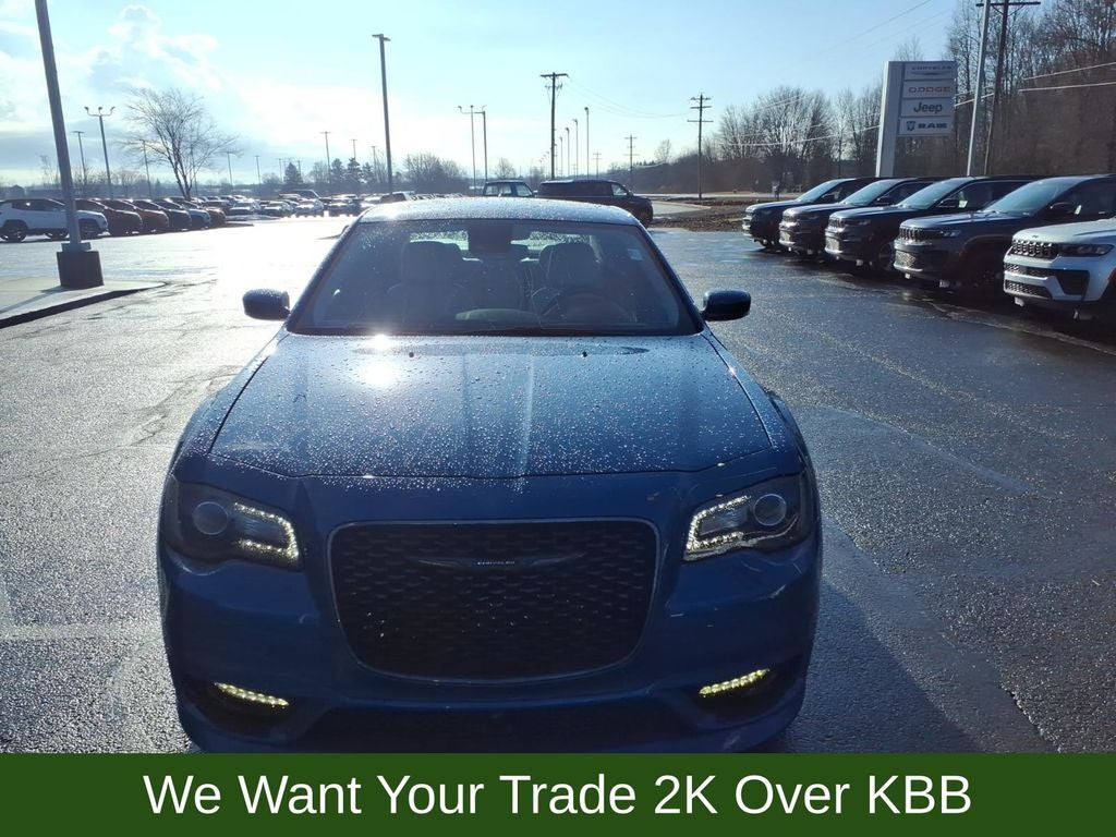 2023 Chrysler 300 Touring