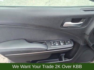 2016 Dodge Charger SE