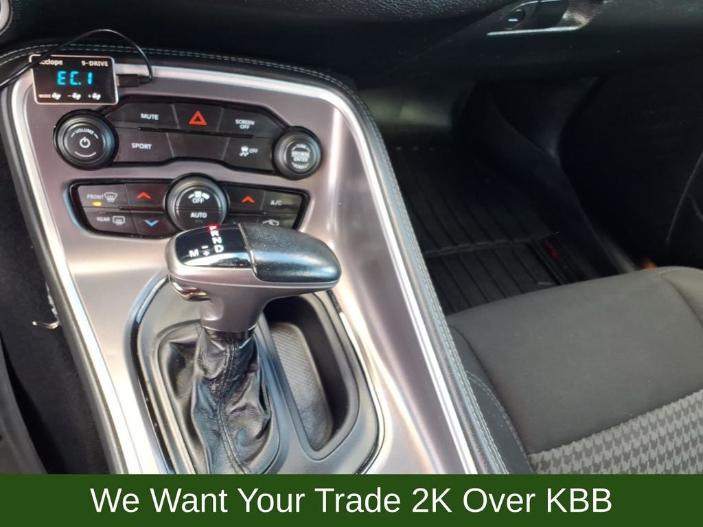 2020 Dodge Challenger SXT