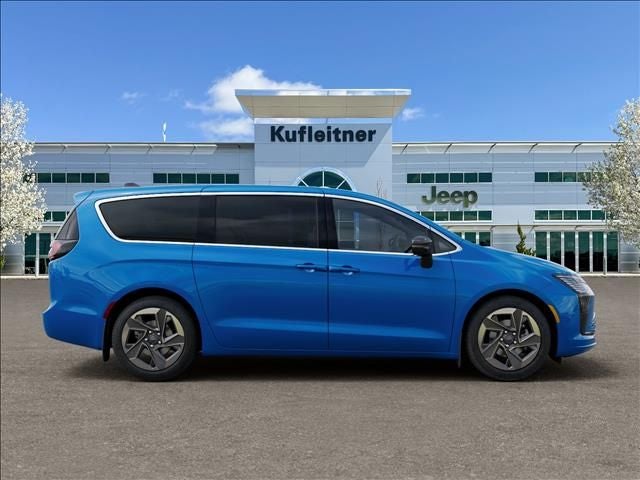 2027 Chrysler Pacifica Limited