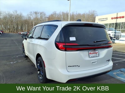 2026 Chrysler Pacifica Limited