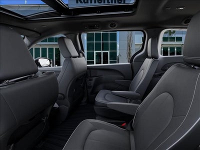 2027 Chrysler Pacifica Limited