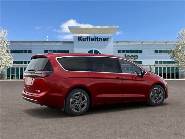 2027 Chrysler Pacifica Limited